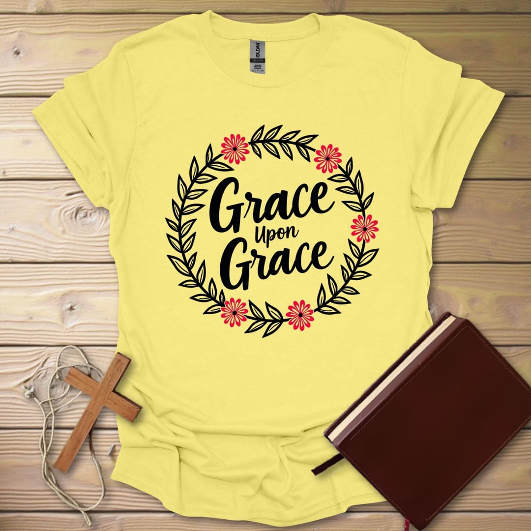 Modern Grace T-Shirt Cornsilk / S